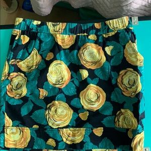Rose Patterned Mini Skirt
